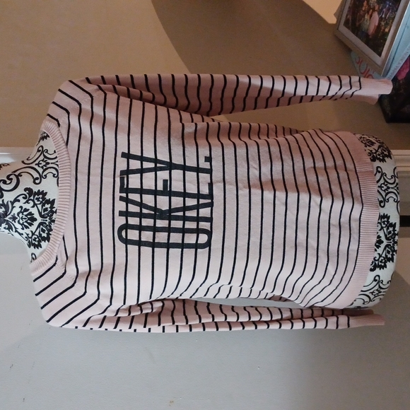 Sybilla Basic light sweater - Picture 1 of 4